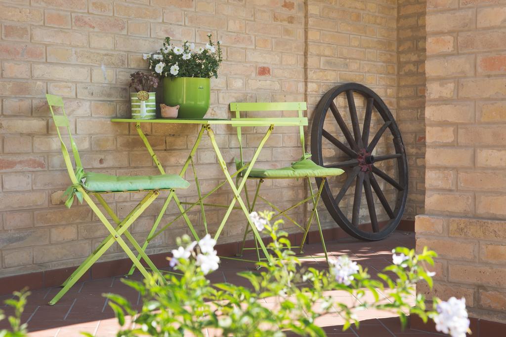 Bed And Breakfast Aratro & Rosmarino Civitanova Marche Extérieur photo